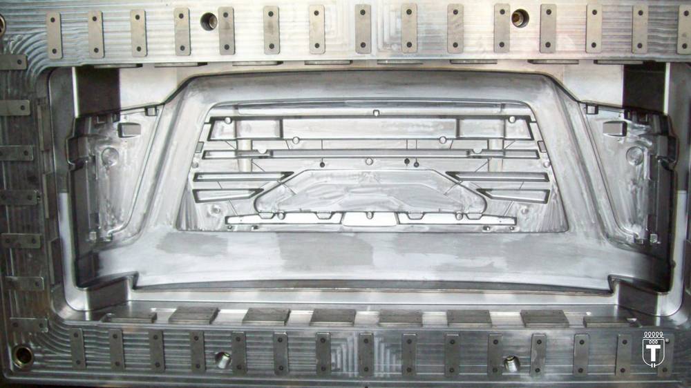 STAMPO SETTORE AUTOMOTIVE